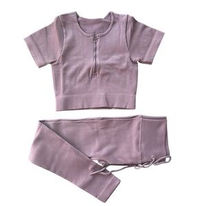 Stylish Ribbed Two-Piece Set in Mauve